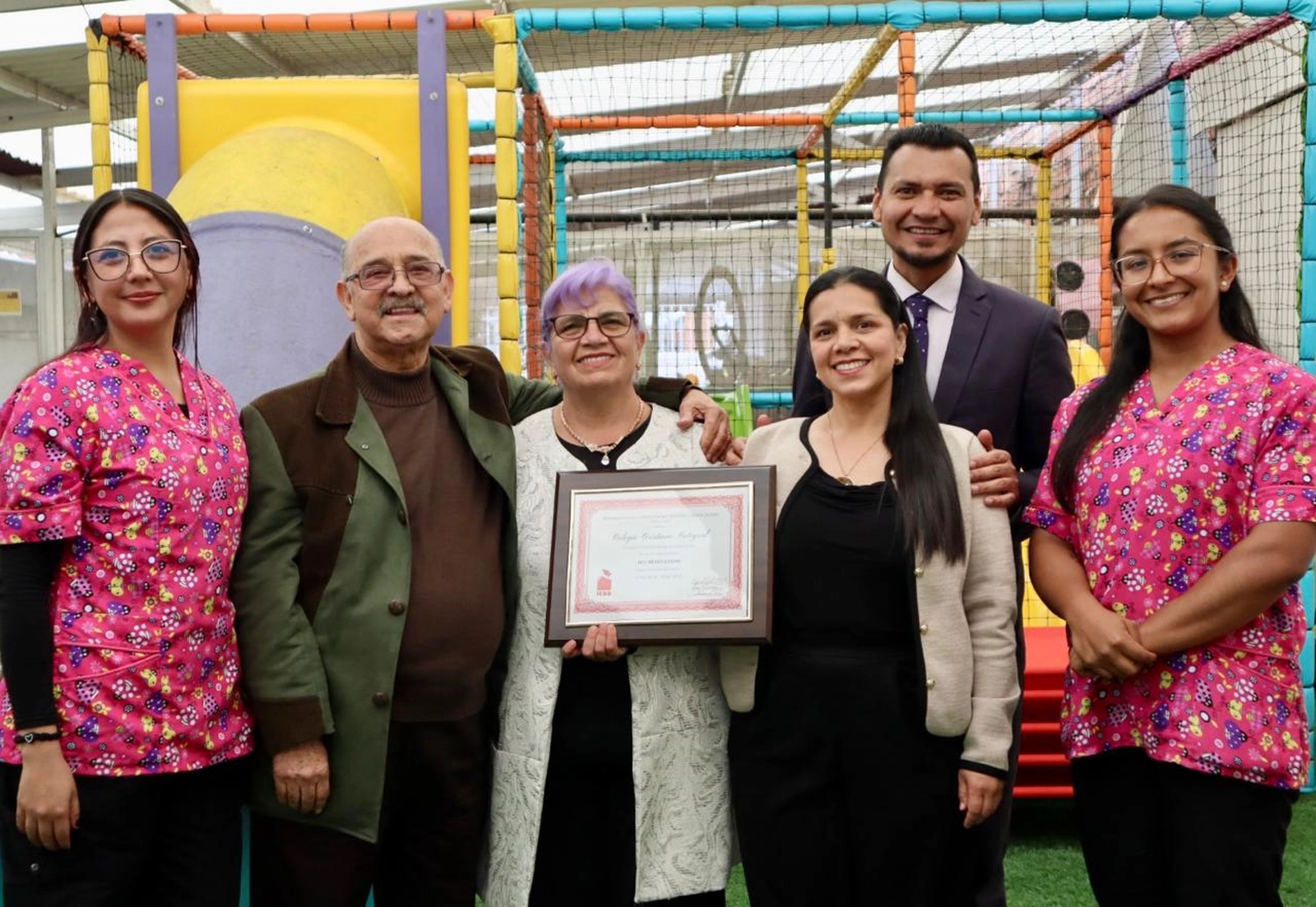 Comunidad educativa y reconocimiento institucional